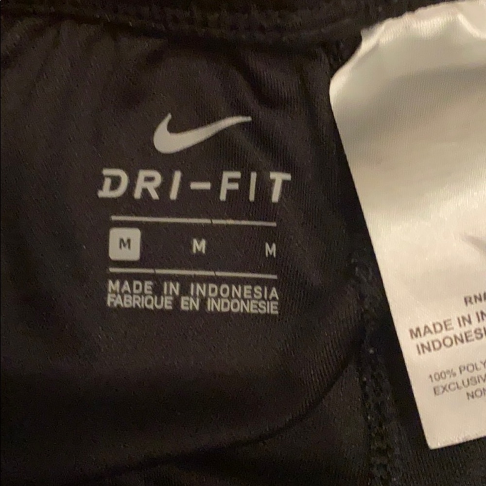 Nike Womens exercise shorts in black sz M - Picture 4 of 8